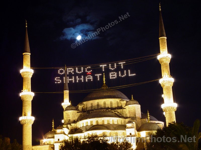 9010SultanAhmetByNight